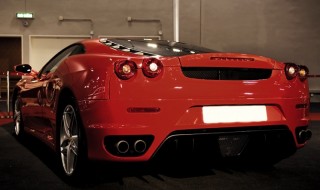 ferrari-sketsi-superauto-lontoon-superautot