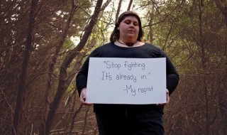 nainen-raiskaus-sketsi-luonto