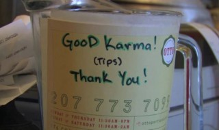 Sketsi_ tuntematon_sai_10_dollaria_auttaakseen_jotakuta