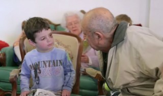 Sketsi_päiväkoti_siirrettiin_vanhainkotiin_vanhusten_elämä_muuttui