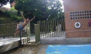 Sketsi_tässäkö_maailman_tyhmimmät_ihmiset_takuuvarmasti_edesmenneitä