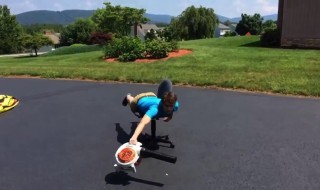 tekemistä-tylsyyteen-video-sketsi