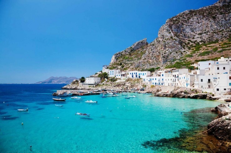 Sicily italian paras saari