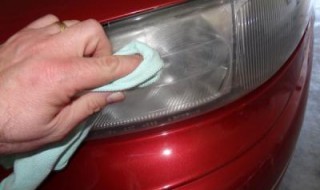 vinkki: puhdista ja kiillota esineitä hammastahnalla