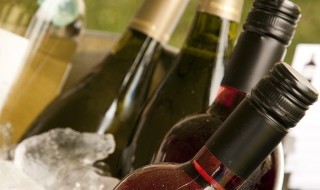 Jäähdytä viini viileäksi näillä vinkeillä