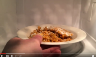 popkornit mikrossa ilman suojapussia