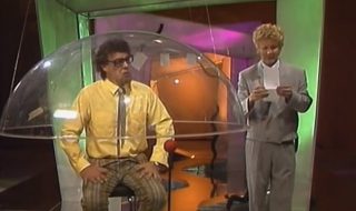 hymyhuulet-tietoniekka-sketsi-youtube