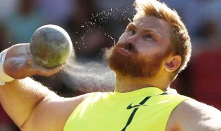 kuulantyontajien-ilmeet-kuvat