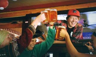 drew-farwell-9RLk3ZpulUk-unsplash