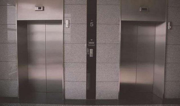 elevator-g5b5e8cabb_640