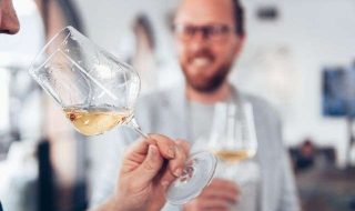 elle-hughes-hErgu3X7gvY-unsplash