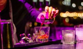 louis-hansel-yLUvnCFI500-unsplash