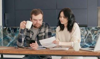 pexels-mikhail-nilov-6963043