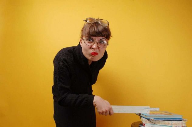 the-teacher-3917155_1280